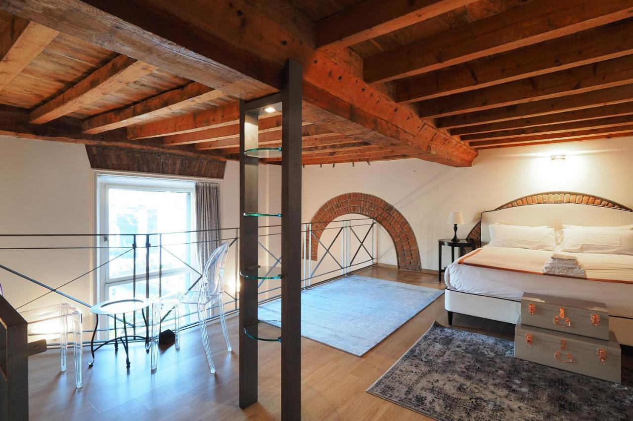 Unique Duomo Luxury Property Милан Экстерьер фото